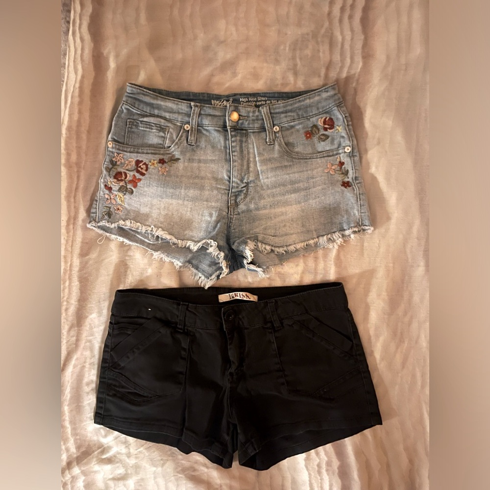 Short shorts